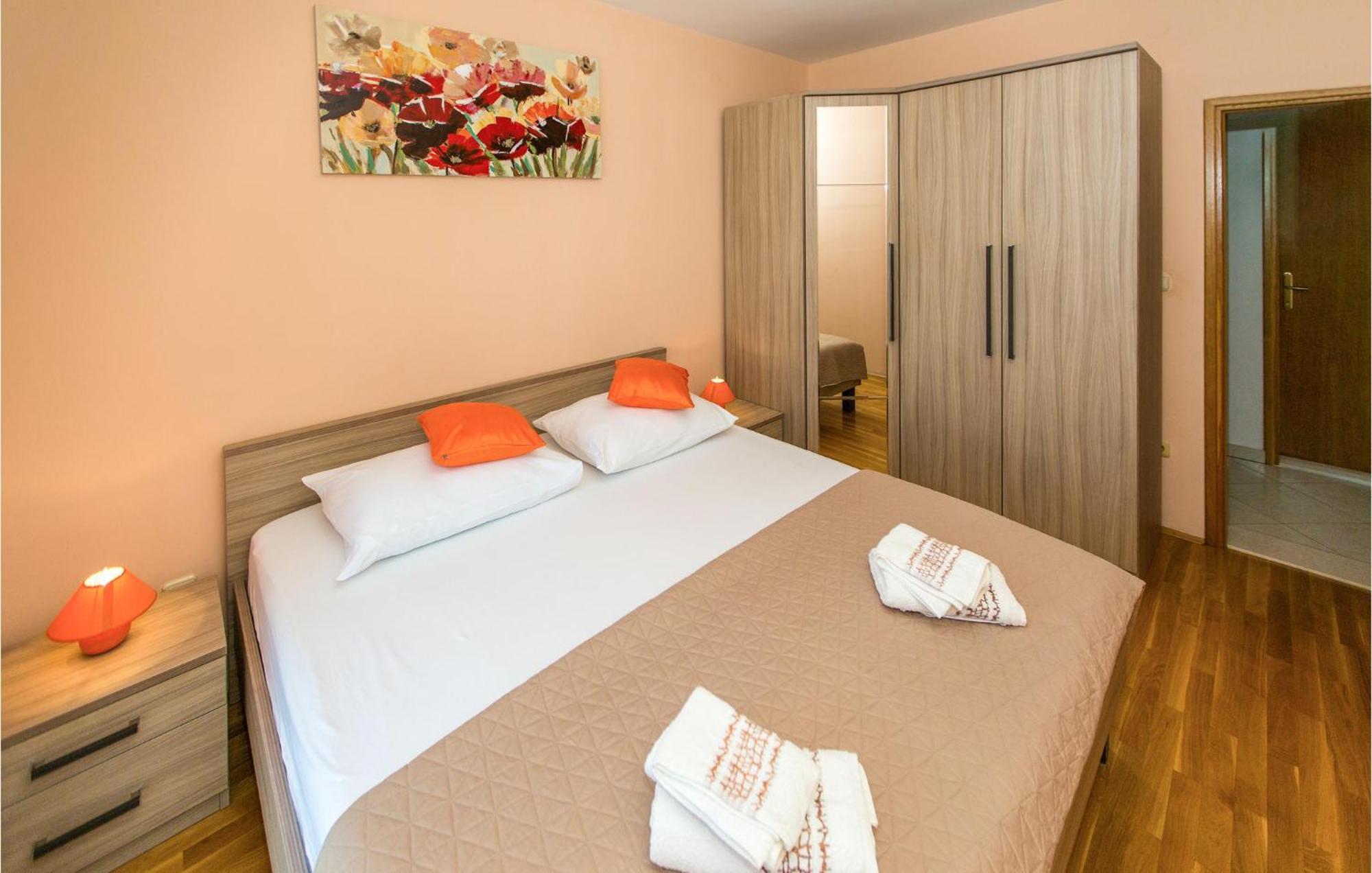 3 Bedroom Lovely Home In Plat Mlini Bagian luar foto